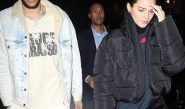 布克被女友爆料的视频,女友视频揭露甜蜜瞬间